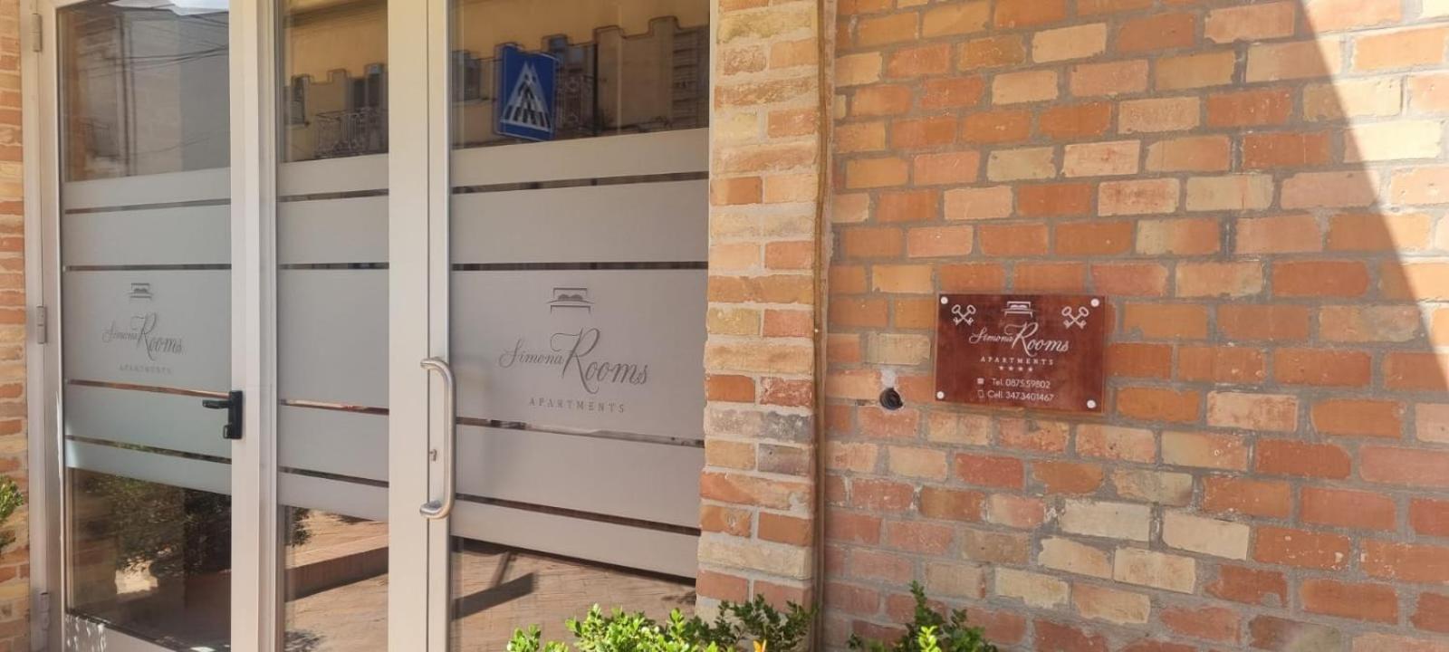 Simona Rooms Портоканноне Экстерьер фото